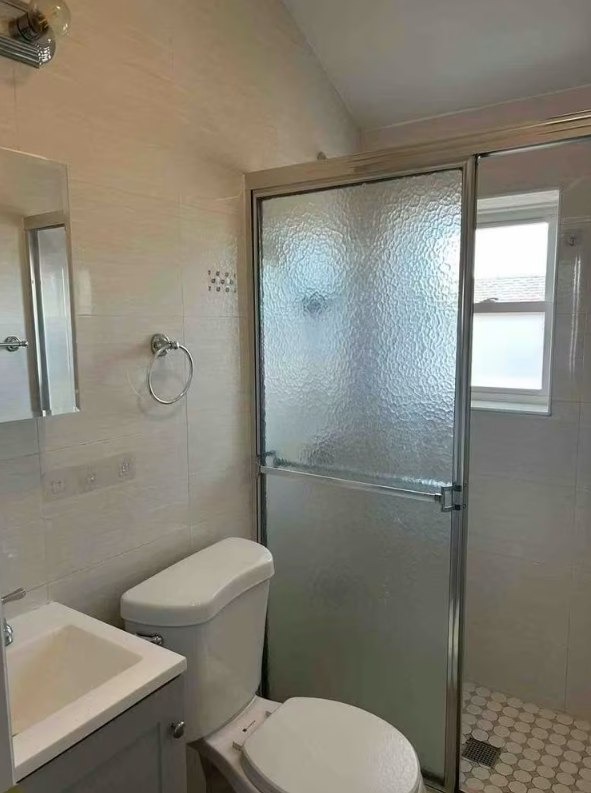 法拉盛植物园 3室1大厅2浴，位于House二楼 - 房屋租赁 图片2