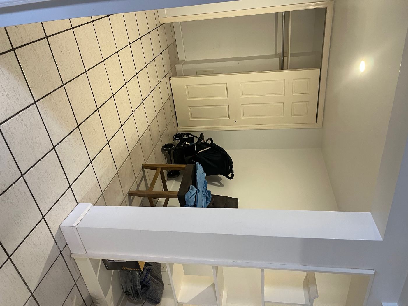 贝赛高地库大窗，独立出入，包含一房一卫一小厅 - 房屋租赁 图片3