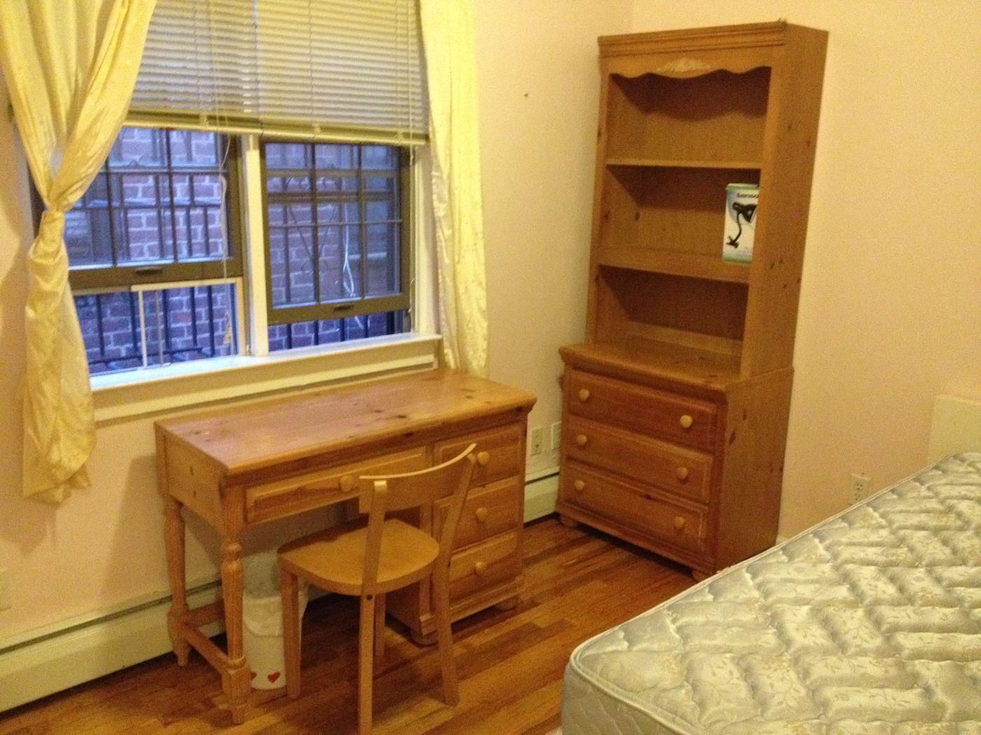 4室公寓中的2间卧室出租 - 房屋租赁 图片2