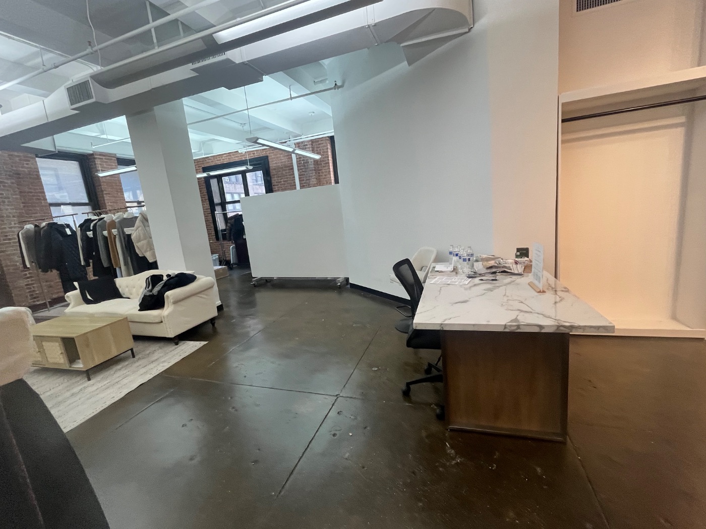 曼哈顿中央公园附近 店面办公室出租 - 房屋租赁 图片4