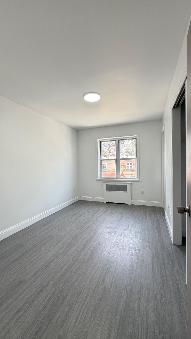  Elmhurst 二楼：3房1卫大厅$3000 - 房屋租赁 图片2