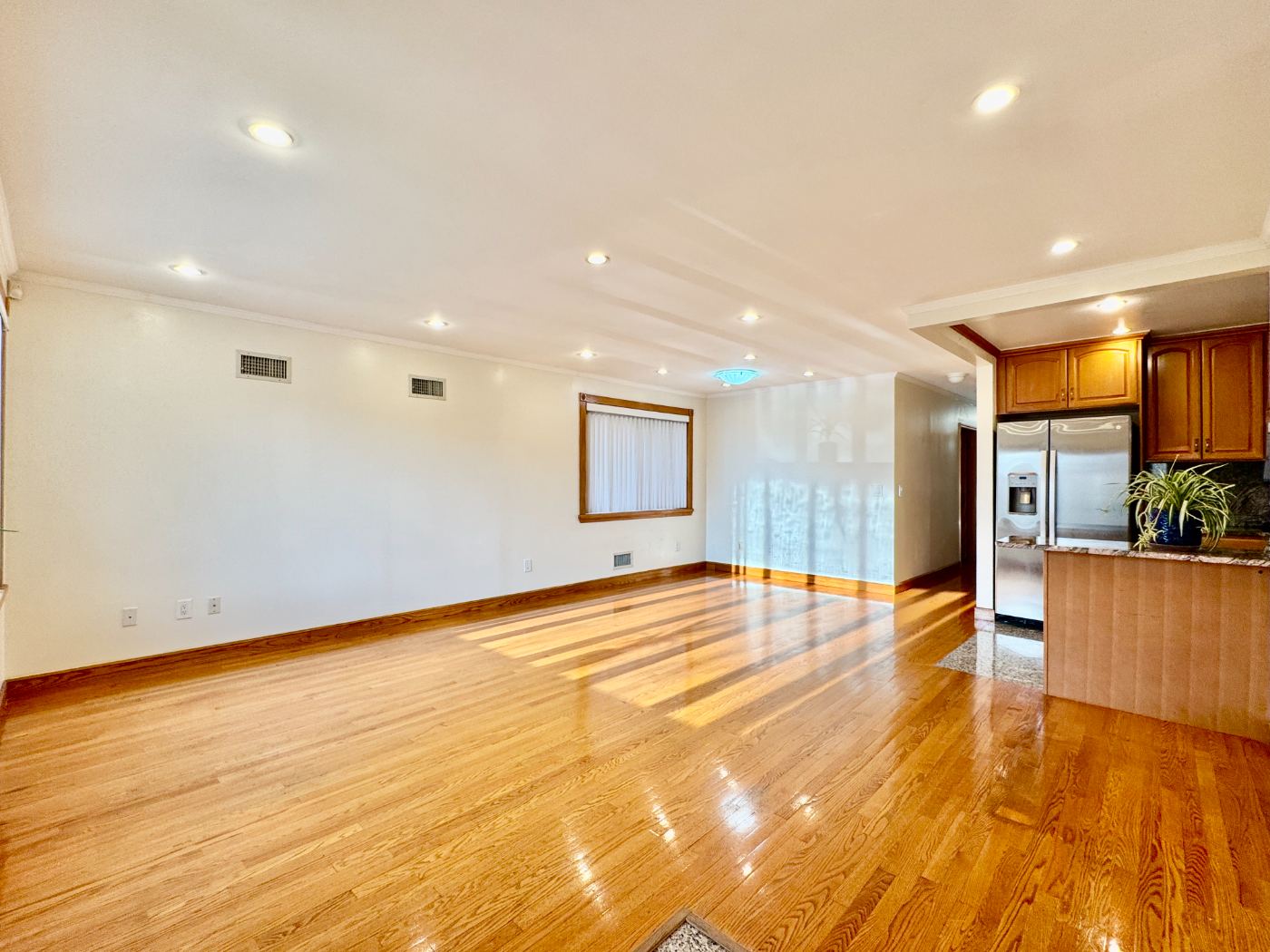 纽约市贝赛区（Bayside）一楼整层出租3房2厅2卫 - 房屋租赁 图片4