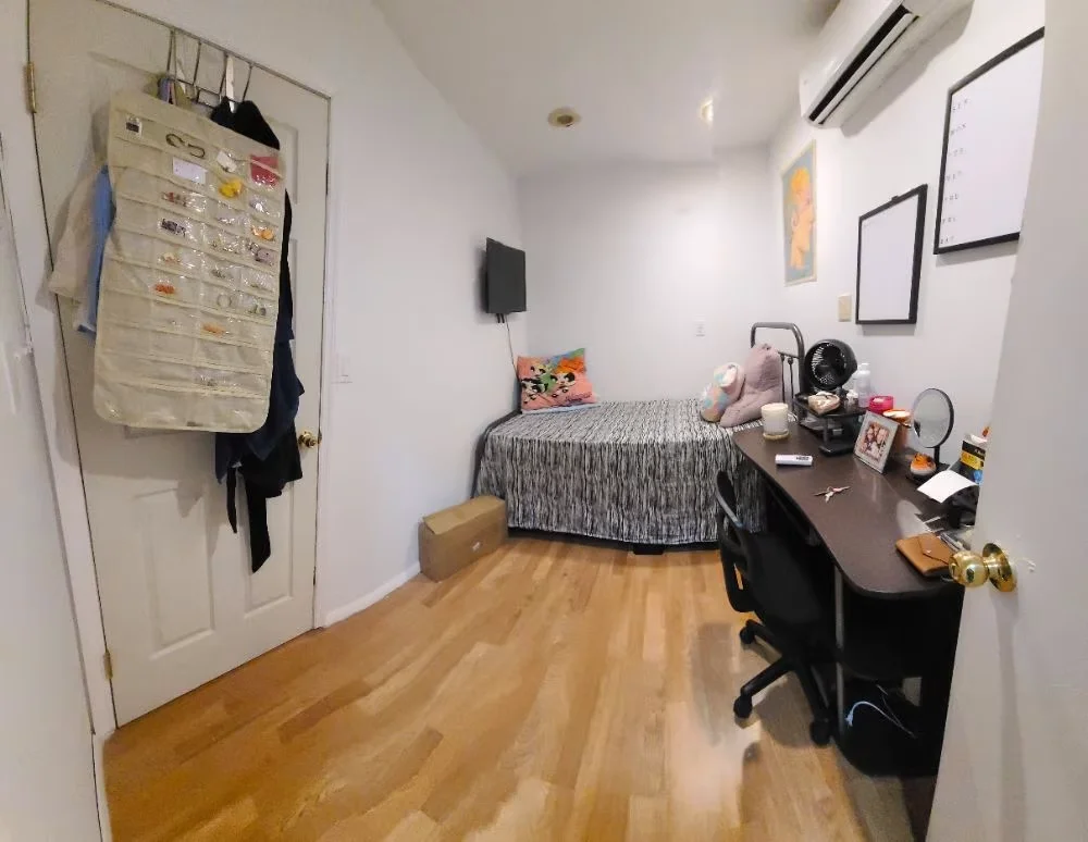 新鲜草原/法拉盛交界，独卫单间