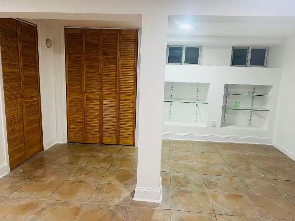 *北方大道195街 全新高地库出租$1500* - 房屋租赁 图片2