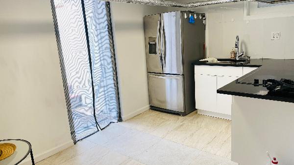 Bayside 26好学区，56AVE 204st. 土库两室一厅一卫一厨独立出租 - 房屋租赁 图片2