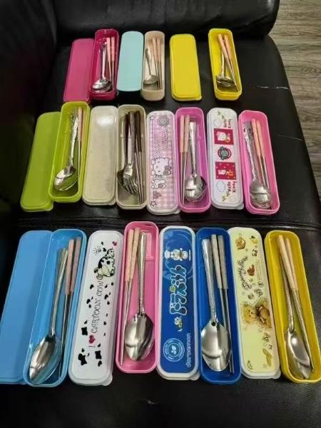大特价不锈钢餐具套装/盒$0.60