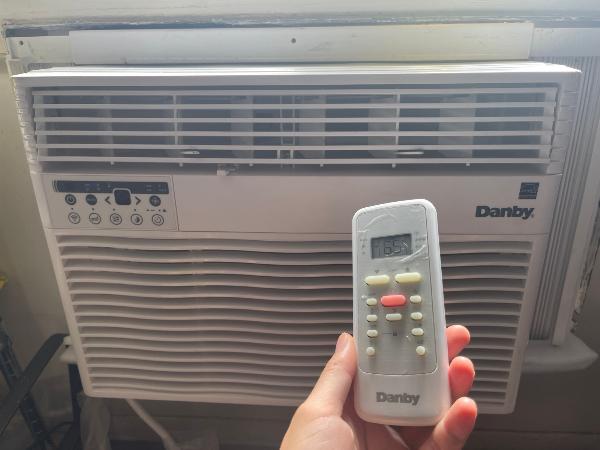 ❄️12,000 BTU 窗式空调 – $190 （ Danby ）👈 - 二手闲置 图片1