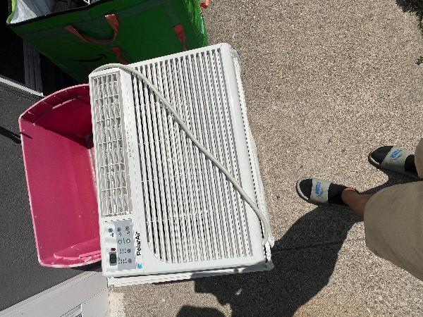 九成新，大功率空调，窗机，14500 BTU，90刀 - 二手闲置 图片1